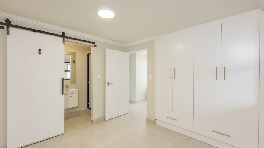 To Let 2 Bedroom Property for Rent in Struisbaai Western Cape